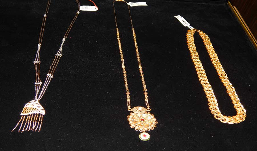 Best designer collection of gold mangalsutra jewellery in Bhiwandi, Thane and Mumbai