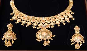 Best designer collection of gold necklace jewellery in Bhiwandi, Thane and Mumbai